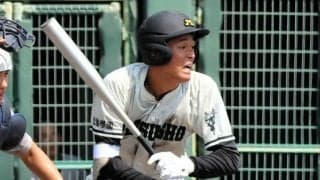 「振り抜く」と意識、勝ち越しの適時打に　松商学園・平沢選手