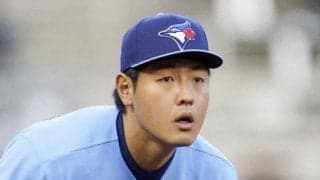 岡本和真　スタメン落ちでまさかの光景ｗベンチにテープで固定される　ファン爆笑「ここ最近で一番最高のイタズラだ」