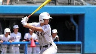 延長十回　「自分が決める」と初球をサヨナラ打に常総学院・佐藤選手