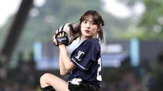 【西武】小関竜也２軍監督の長女・小関舞と森戸知沙希がセレモニアルピッチ「92点」