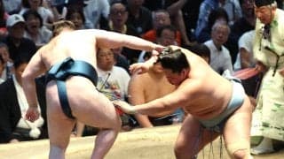 安青錦、大関復帰決めた翌日に痛い２敗目　４人が首位に並ぶ混戦も「特に何も思っていない」