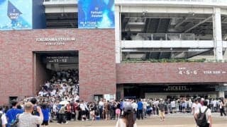 神奈川大会　横浜ＶＳ慶応に人、人、人　通路までびっしり！注目の一戦に早朝から多くのファン集結