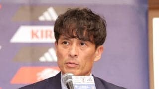 日本サッカー協会・宮本恒靖会長「W杯をめどに新しい監督を迎えることも考えたが」　森保一監督の半年続投は「アジア杯から逆算」　大岩氏には「４年後を考え、新しい空気も必要」