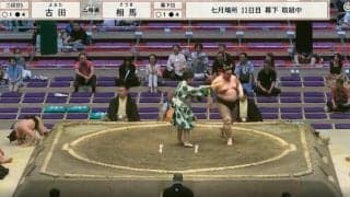 名古屋場所で発生率０．０５％の珍手を幕下力士が決めて館内騒然　「珍しい勝ち方」「決まり手は何になるの？」の声