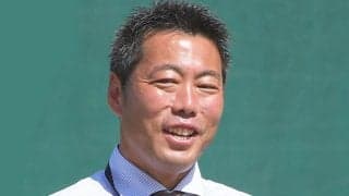 「髪が長くて分からなかったｗ」巨人ＯＢの雰囲気ガラリ　上原浩治氏の投稿に反響　「素敵な３ショット」