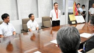横手の主将、昨夏覇者の沖縄尚学との対戦を希望　表敬訪問で意気込み
