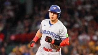 岡本和真が大谷翔平を抜き日本人１年目の本塁打記録を塗り替える23号3ランを放つ