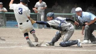 敦賀気比、2年生左腕もり立てる3年生たち　ピンチ救った連携プレー