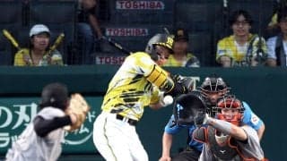 阪神　佐藤輝が２年ぶり死球　甲子園が大ブーイング　２０２５年は０死球→６８７日ぶりの“珍事”