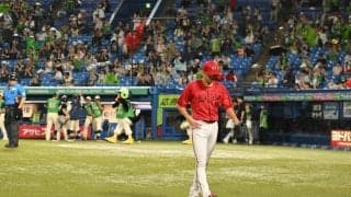 広島・新井監督が異例の連続申告敬遠も実らず２試合連続サヨナラ負け…７度目は１２球団最多　今季ワースト借金１６　７月負け越し決定