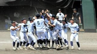 佐賀商が8年ぶり17回目の夏の甲子園　高校野球佐賀大会、北陵破る