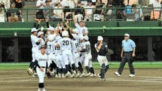 佐野日大が春夏連続の甲子園へ　サヨナラ本塁打でタイブレーク制する