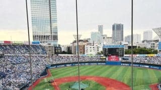 神奈川大会決勝　試合開始が遅延　強力な雨雲接近でマウンドとホームにシート　雷鳴轟きスタンドざわつく　横浜は織田翔希投手が先発