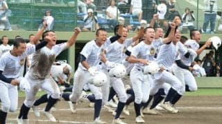 「頭が真っ白」初本塁打で逆転サヨナラ勝ち　佐野日大・小島の一振り