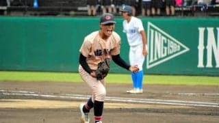 2時間超の雨天中断にも動じず　遊学館・石坂投手、1点差を守り切る