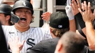 村上宗隆、1試合2発に笑顔「父ちゃん母ちゃんやったよ！」　両親の前で3安打6打点の活躍