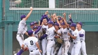 天理が２年連続３１度目の夏の甲子園　投打ガッチリ　打線は奈良大付の好投手・新城を攻略　先発長尾は５安打完封　金本主将「全員が気持ちを一つに」