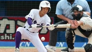 試合の流れ引き寄せるスクイズ決め、持ち味発揮　関東第一・成合選手