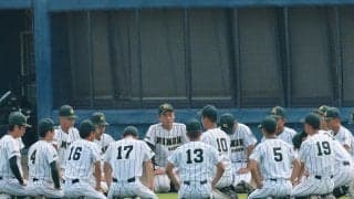 【高校野球】初決勝・箕面学園は背番18が先発　春の大阪王者・履正社はエース木村／スタメン一覧