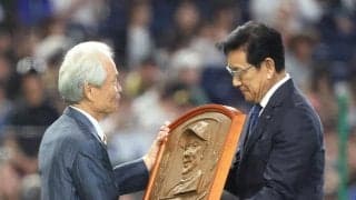 【球宴】栗山英樹氏「被害が少ないことを祈りたい」熊本で地震　野球殿堂入りの表彰受けあいさつ