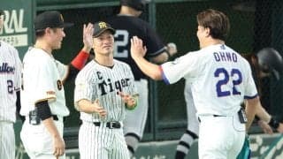 中日・大野“しゃべくり投法”でセルフ突っ込み「めちゃめちゃピンチやん！」同学年の巨人・坂本が爆笑「こねくり回した方がいい」中継で名コンビ披露