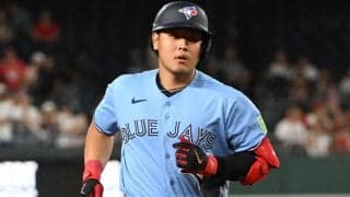 岡本和真、4試合ぶり24号　途中出場→即結果、球団新人記録に並ぶ…豪快弾に敵地騒然