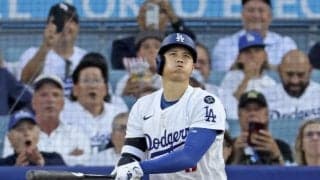 大谷翔平、１０戦４５打席ぶり２３号先頭打者弾　今季１０本目　１３２メートル特大アーチに本拠地ファン熱狂　イチローの持つ日本選手記録に３本