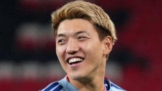 ｢こんな綺麗なママいない｣堂安律の妻、しっとり着物姿でお宮参り｢品があって美しい｣とため息続出
