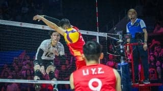 【バレー】日本男子、メダルに王手！　中国に３-１逆転勝利　驚異の開幕１３連勝で４強入り…完全アウェーでも総力戦でアジアの宿敵ねじ伏せる