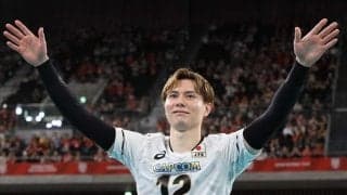 バレー男子　日本代表が逆転で４強進出！高橋藍の強烈スパイクが流れ変える　２１得点に「勝ったことが大きな部分」完全アウェー状態で３セット連続奪取　２年ぶりのメダル獲得に王手