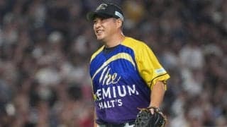 引退から5年も…元MLB右腕は「やっぱすごいな」　豪速球に球場騒然「140キロ超えそう」