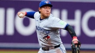 岡本が見せた“隠れた美技”　818億円男の定位置で…実況＆解説が見逃さなかった瞬間