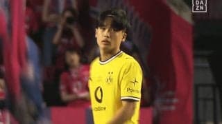 「パスうっま」ドルトムント山本天翔、“絶品フリック”で決定機演出！18歳MFの技術が話題「良いとこ出す」