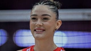 「本当に美しすぎる！」トルコの27歳バレー女子、白のノースリーブドレス姿を披露…ファン釘づけ「エレガント」「私の愛しい人」
