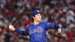 中日・高橋宏がぼう然　自身の一塁悪送球で１－１同点に　マウンド上でしゃがみ込む→二塁・福永の横っ跳び好捕で勝ち越し点は免れる