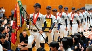 聖地のマウンド「経験ない投げやすさ」　鳴門渦潮が甲子園練習