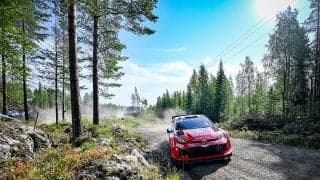 WRCフィンランド：豪雨で波乱のなかトヨタがトップ4を独占