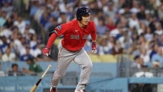 吉田正尚が２点適時打→失策に訂正「守備がうまいフリーマンが捕れなかった」NHK解説者