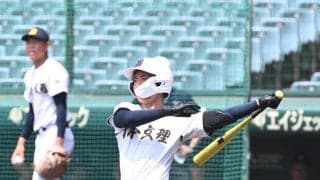 【甲子園練習】春夏連続出場の日本文理・臼木彪牙“夏1号”愛犬「プーくん」効果で快音響かせる