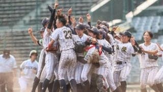 神戸弘陵が学法石川を破って優勝　「無冠」返上の圧勝　女子高校野球