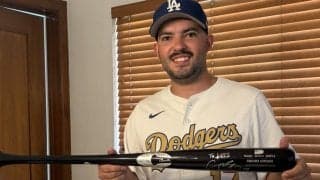 大谷翔平が24号ボールを欲しがった理由　「長男の初観戦」とお宝グッズ交換の舞台裏