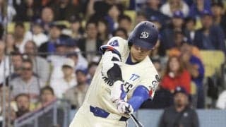大谷翔平　第４打席は二ゴロ　内角球にバットが真っ二つ　折れたバットの先も二塁付近まで飛ぶ