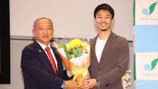 プロゴルファーと結婚の中谷潤人、相模原市長から祝福「女性上位の方がうまくいく」再起報告会でファン２５０人からも祝福で感謝「幸せを持ってファイトに」