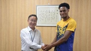 【陸上】中島佑気ジョセフ母校訪問「いい影響を」後輩らと合同練習　アジア大会男子400ｍ代表