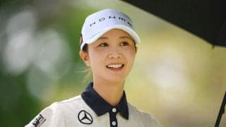 「ヤバすぎ、モデルさんみたい」お花畑の女子ゴルファーにファン歓喜「俺のハートにアルバトロス！！」「爽やかぁ」