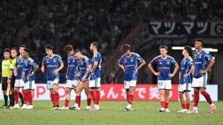 横浜Ｍが悪夢の大逆転負け　王者鹿島に終盤の２点差ひっくり返される　開幕戦最多観衆６万３９６０人の中、１６歳の新星・三井寺眞が秋春制ファーストゴールも