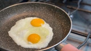 筋トレ、食事の「前と後」どっちが効果的？専門家に聞いてみた