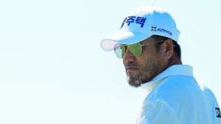 チェ・ホソンと岡茂洋雄が首位発進 3連覇かかる宮本勝昌33位