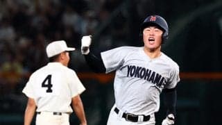 【甲子園】低反発バットで出たぞ満弾！横浜・江坂佳史「真っすぐが来ると予想していました」