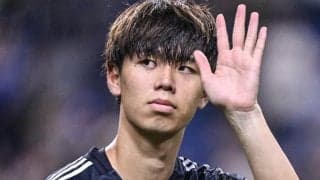 ｢めっちゃいいやん｣日本代表DF所属のトットナム、90年代回帰の新3rdユニに大反響！｢襟付きは狙い目｣｢レトロ感あって好き｣21歳の去就は？